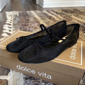 Dolce Vita Cadel Flats